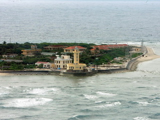 นิทรรศการเกี่ยวกับหว่างซาหรือพาราเซลและเจื่องซาหรือสเปรสลีมีผู้เข้าชมจำนวนมาก